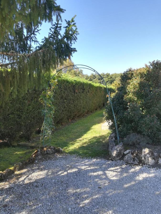 Le Ti'Roussat Bed & Breakfast Saint-André-de-Cubzac Екстериор снимка